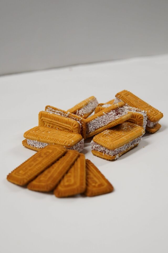 ERSULTAN 325 GRAM BİSKÜVİ ARASI SADE LOKUM